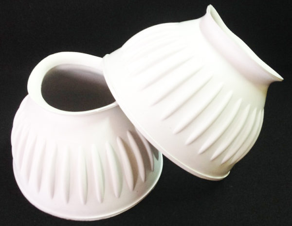 Boots overeach economy small plain white
